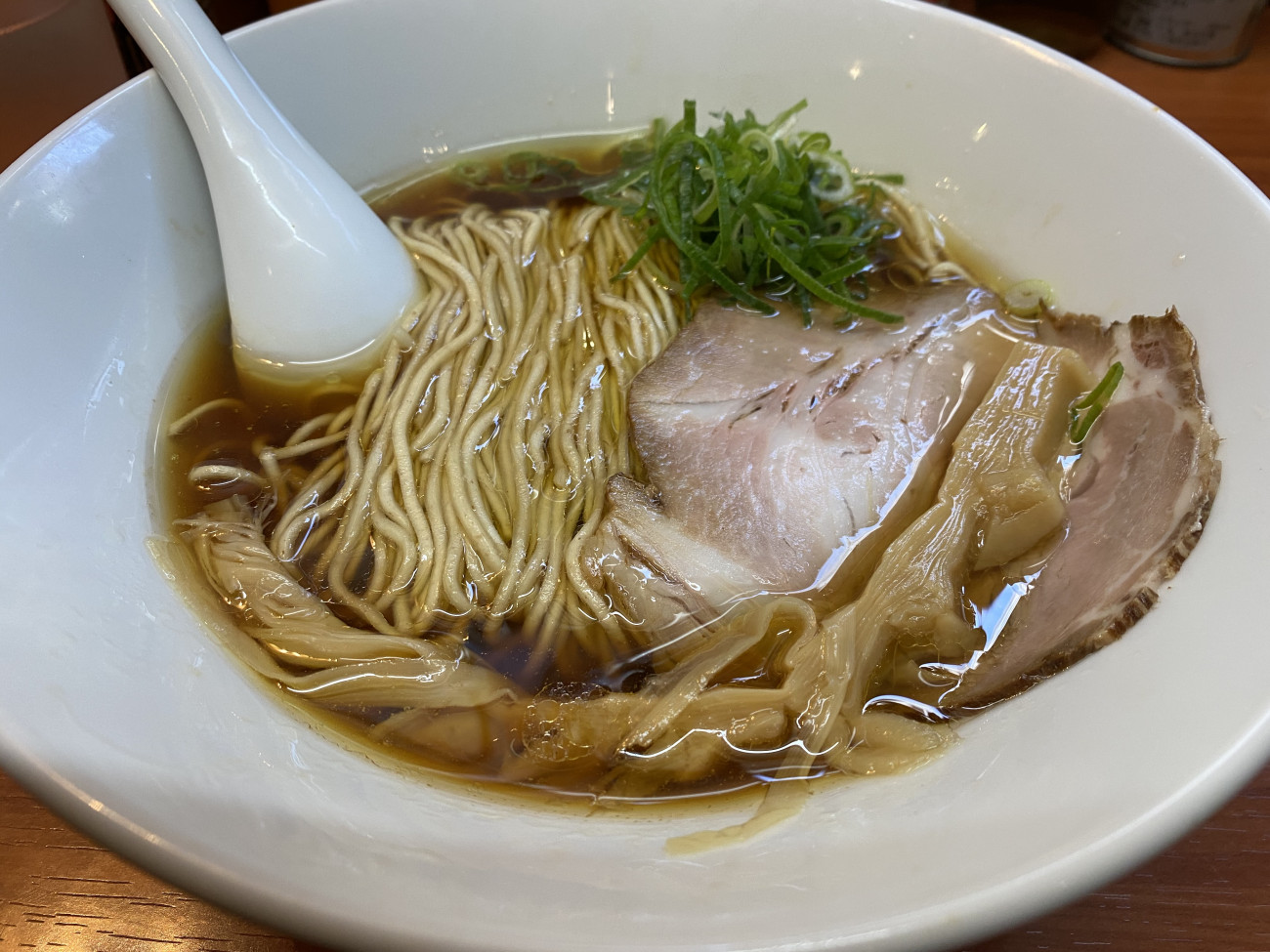「ら　ラーメン こばやし」丁寧な一杯　福山駅前天満屋南側（延広町）